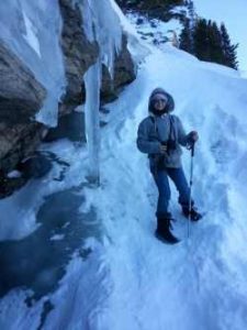 Dani Sagirs hiking in snow